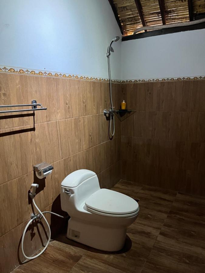 Holy Hills Bungalow Nusa Penida Batumadeg Exterior photo